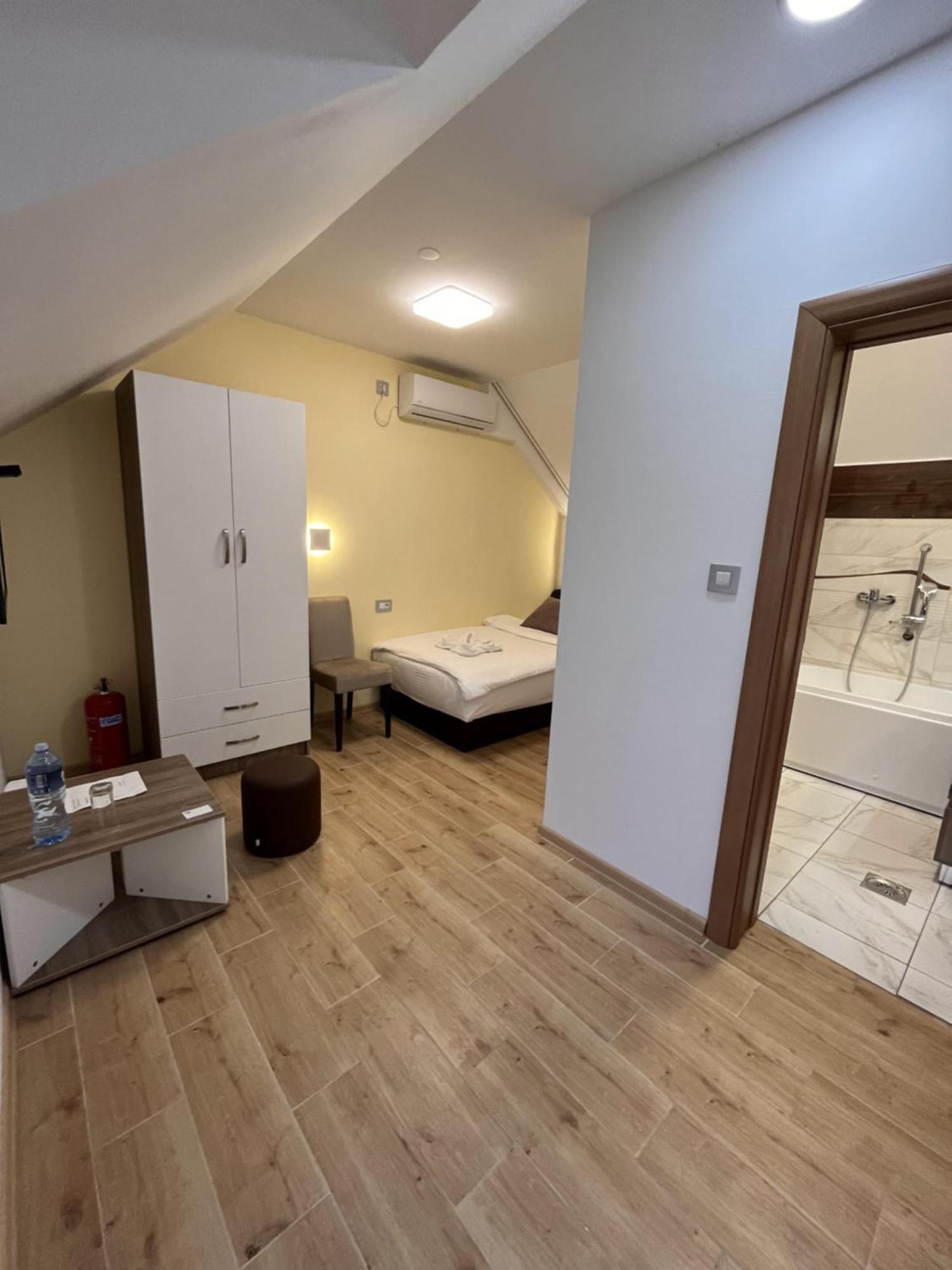 Kovac Residence Nagybecskerek Kültér fotó