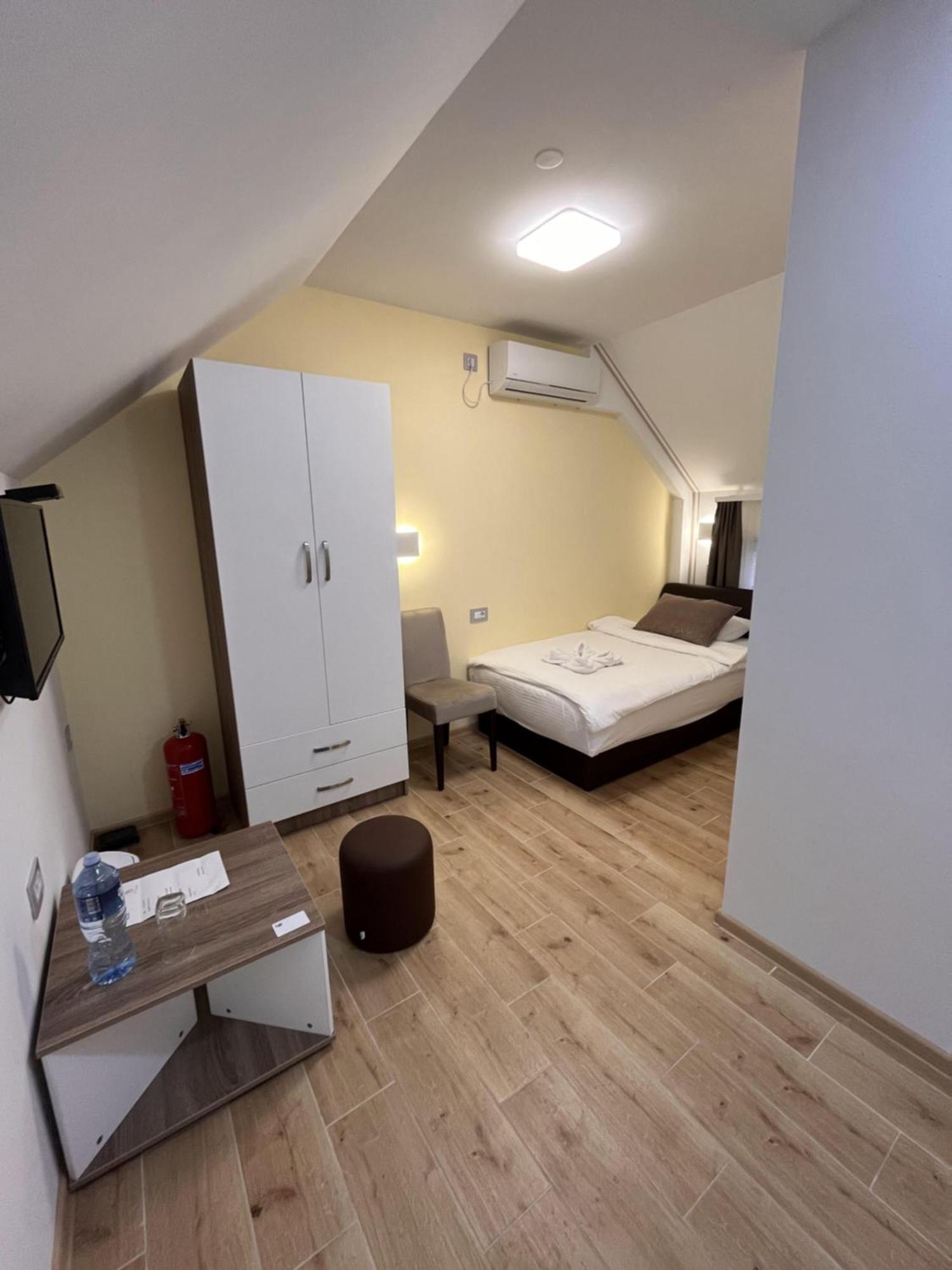 Kovac Residence Nagybecskerek Kültér fotó